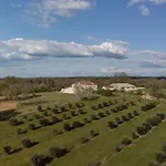 Aux Truffes De Combecave Bed & Breakfast
