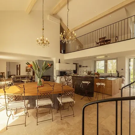 Aux Truffes De Combecave