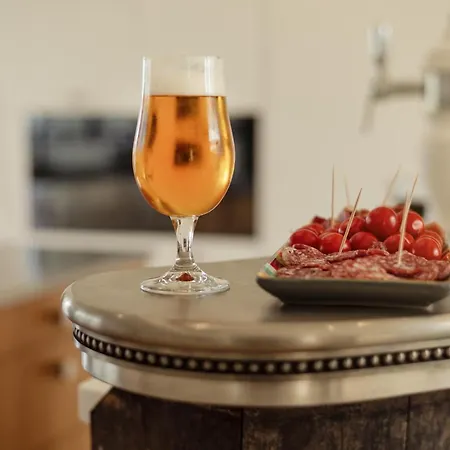 Aux Truffes De Combecave Bed & Breakfast