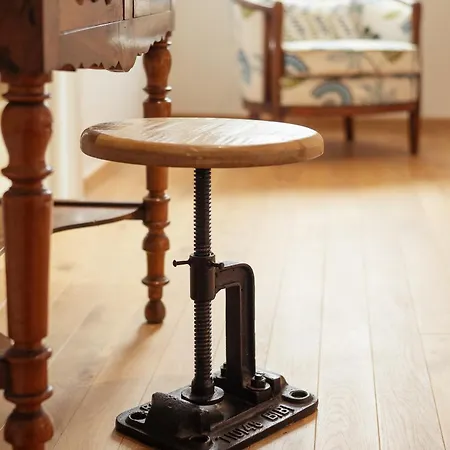 Aux Truffes De Combecave Bed & Breakfast *