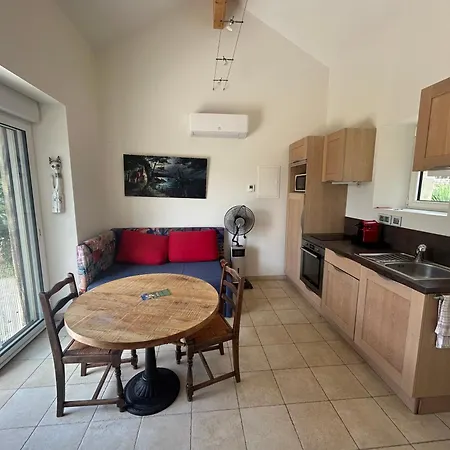 Bed & Breakfast Aux Truffes De Combecave